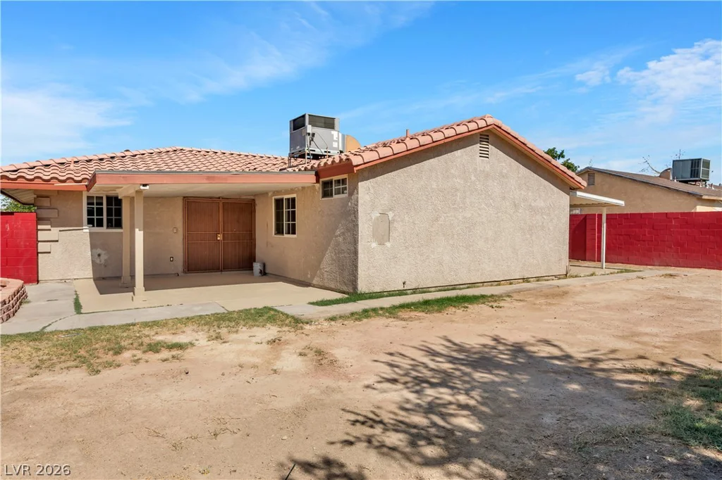 2410 Oak Glen, Las Vegas, NV 89115
