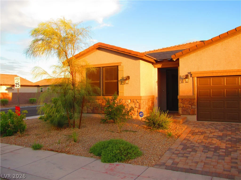 4709 Woodland, Las Vegas, NV 89121