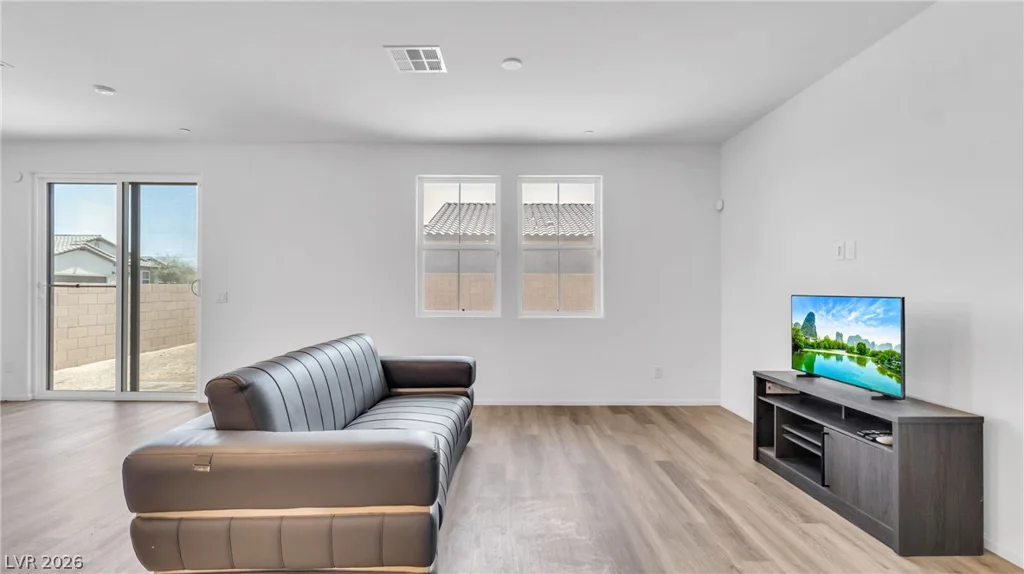 4709 Woodland, Las Vegas, NV 89121