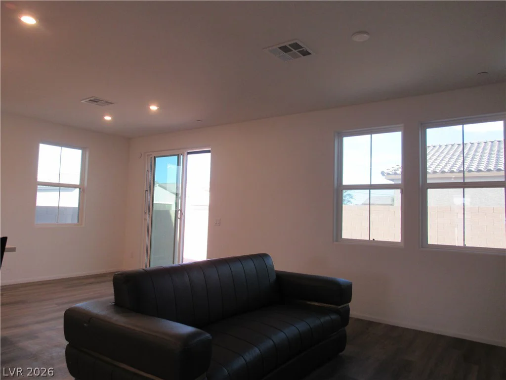 4709 Woodland, Las Vegas, NV 89121