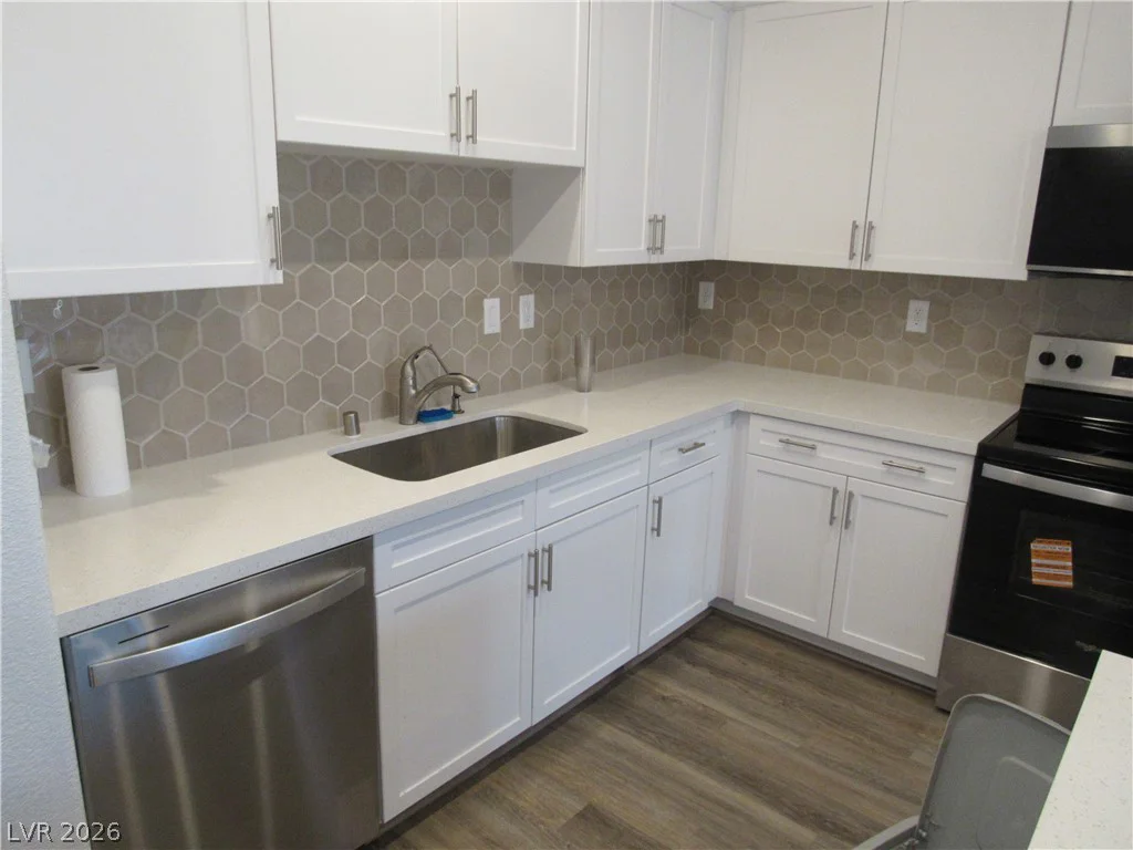 4709 Woodland, Las Vegas, NV 89121