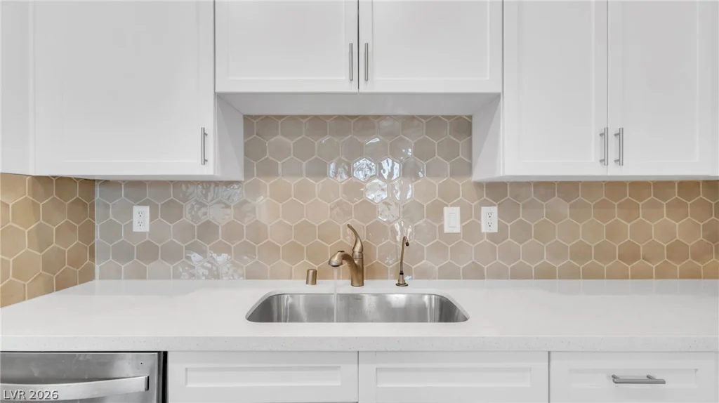 4709 Woodland, Las Vegas, NV 89121