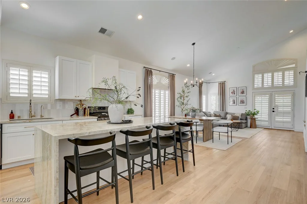 332 Jolly January, Las Vegas, NV 89183