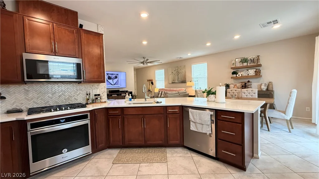 5557 Anshan, Las Vegas, NV 89148