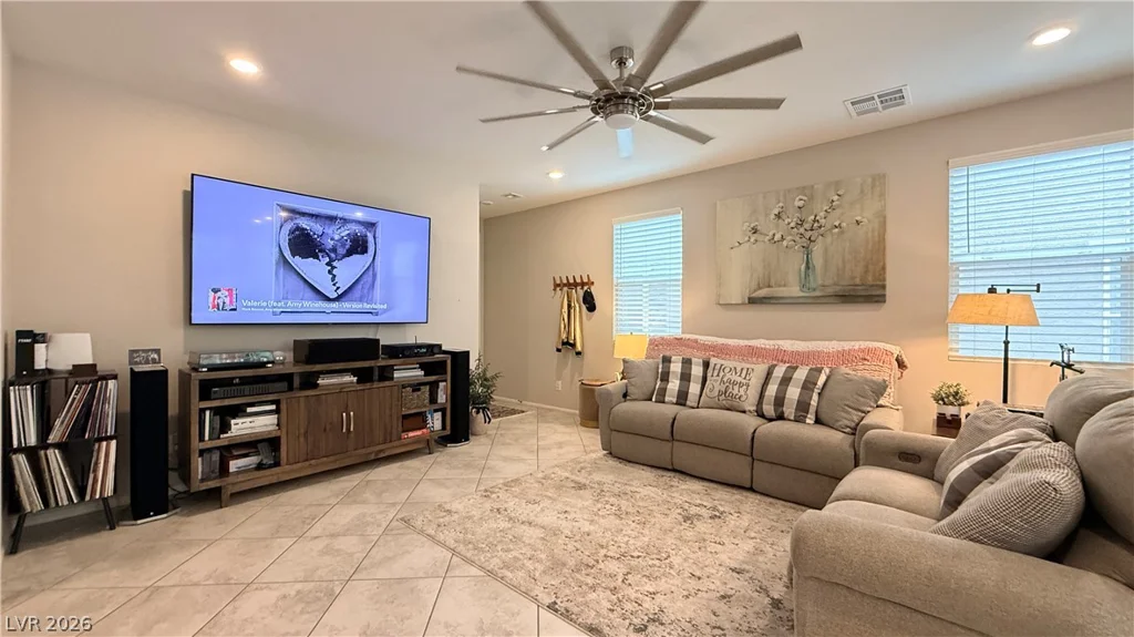5557 Anshan, Las Vegas, NV 89148