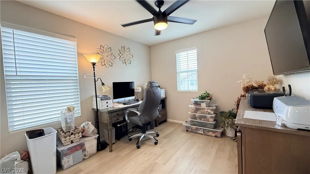 5557 Anshan, Las Vegas, NV 89148
