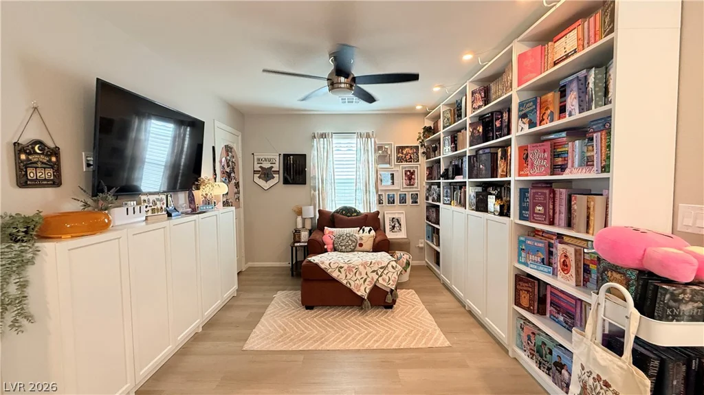 5557 Anshan, Las Vegas, NV 89148