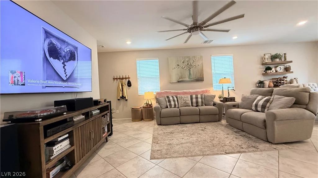 5557 Anshan, Las Vegas, NV 89148