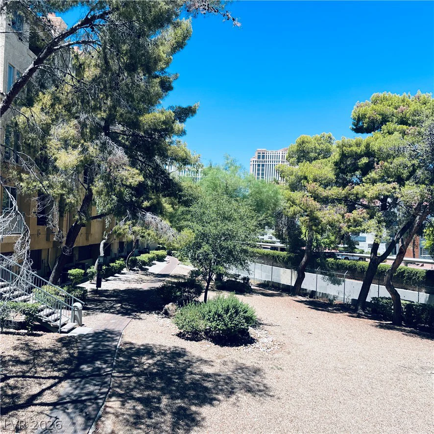 260 Flamingo, Las Vegas, NV 89169