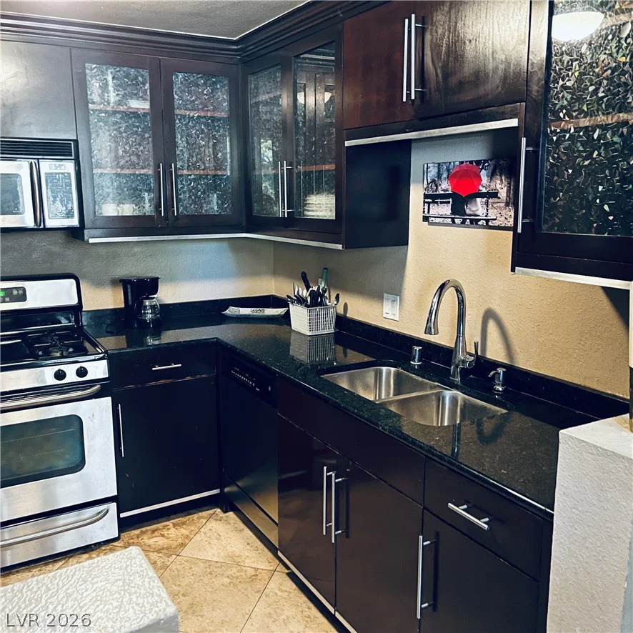 260 Flamingo, Las Vegas, NV 89169