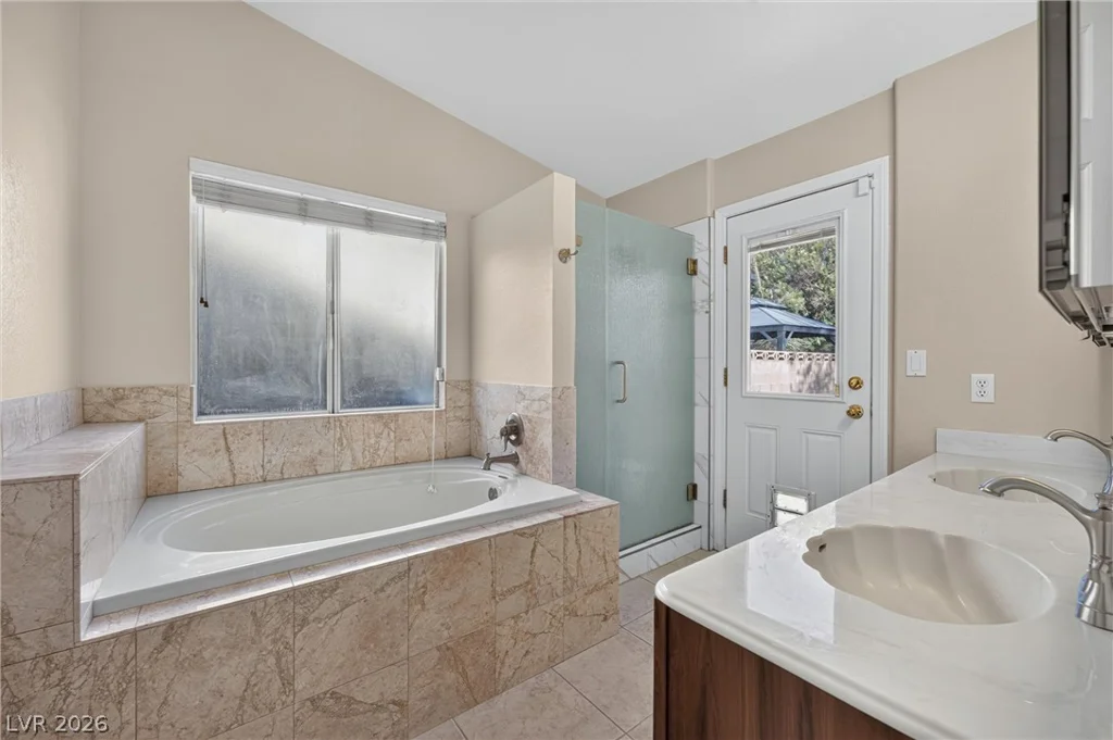 1929 Golden Vista, Las Vegas, NV 89123