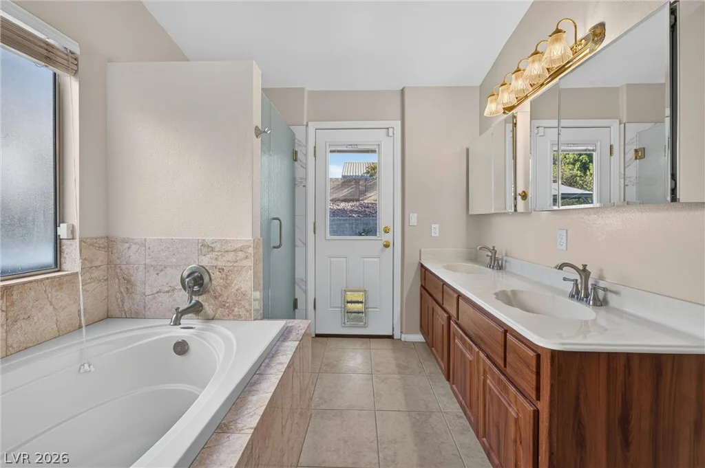 1929 Golden Vista, Las Vegas, NV 89123