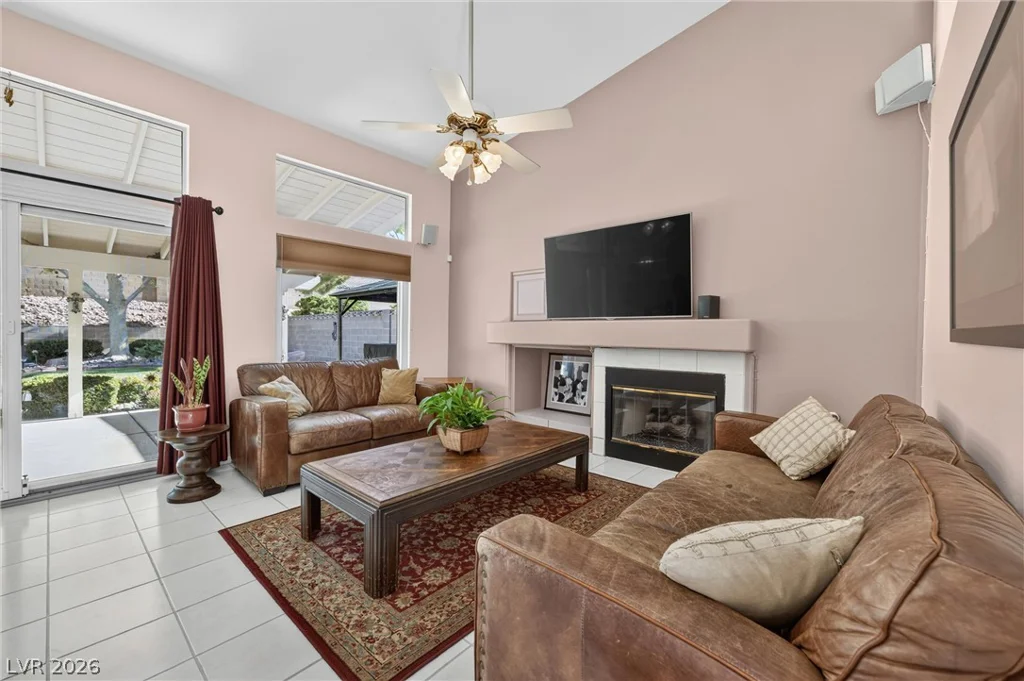 1929 Golden Vista, Las Vegas, NV 89123