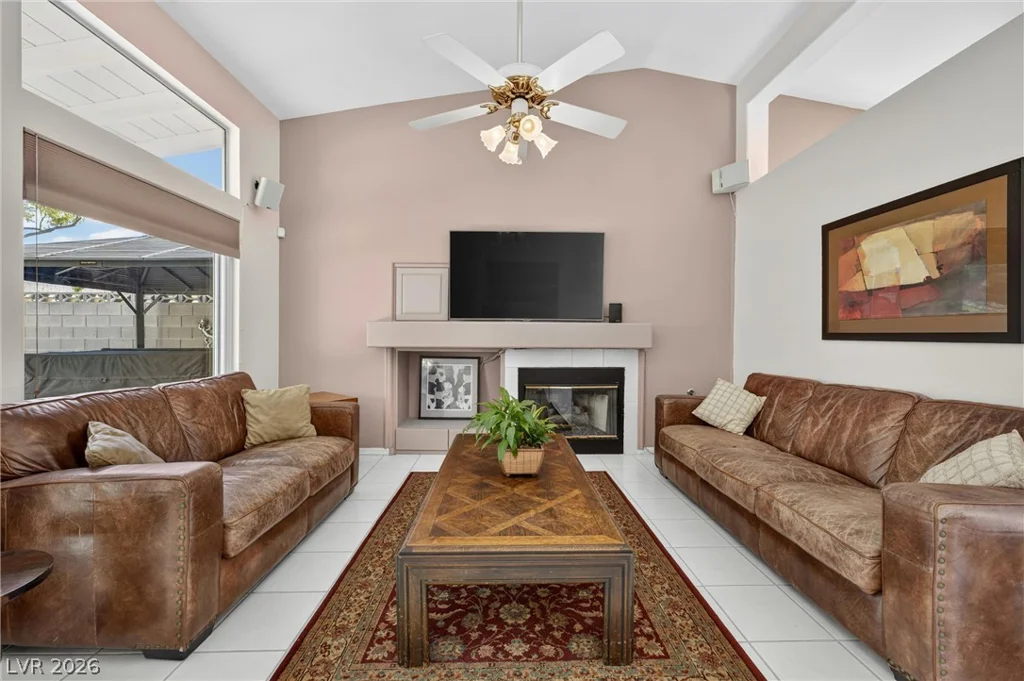 1929 Golden Vista, Las Vegas, NV 89123