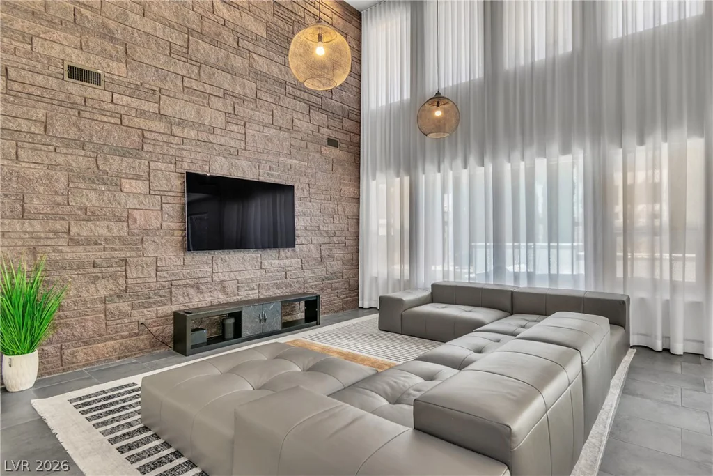 7920 Castellon, Las Vegas, NV 89128