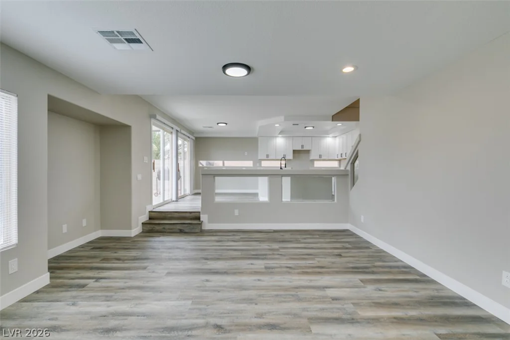 8721 Raindrop Canyon, Las Vegas, NV 89129