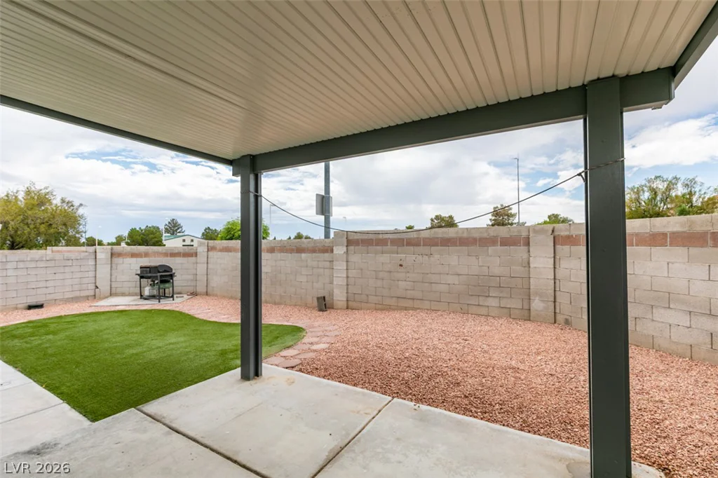 8721 Raindrop Canyon, Las Vegas, NV 89129