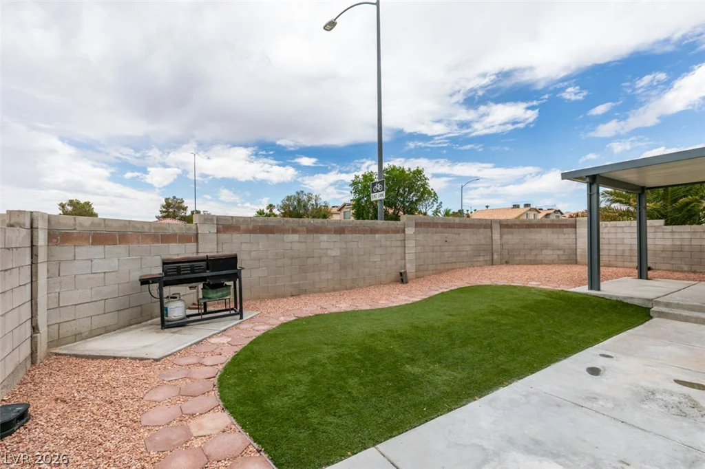 8721 Raindrop Canyon, Las Vegas, NV 89129