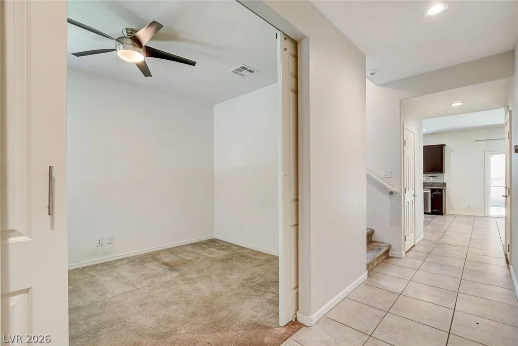 7841 Blue Lake Peak, Las Vegas, NV 89166
