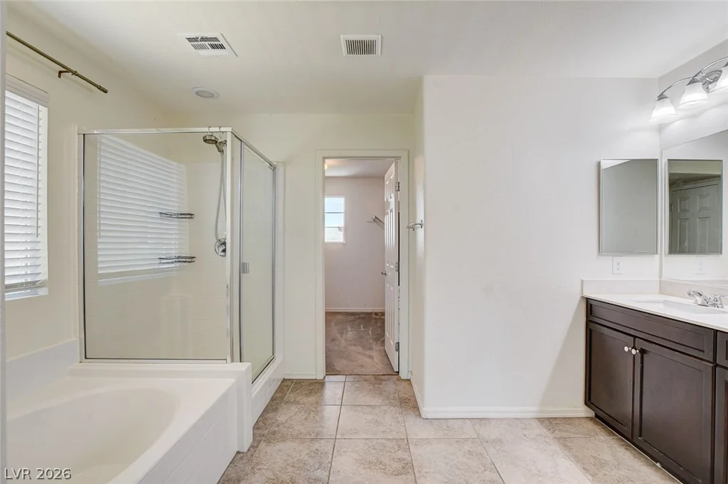 7841 Blue Lake Peak, Las Vegas, NV 89166