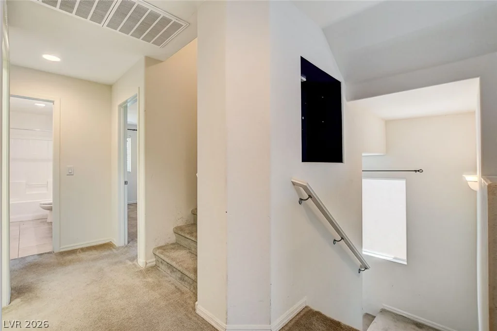 7841 Blue Lake Peak, Las Vegas, NV 89166