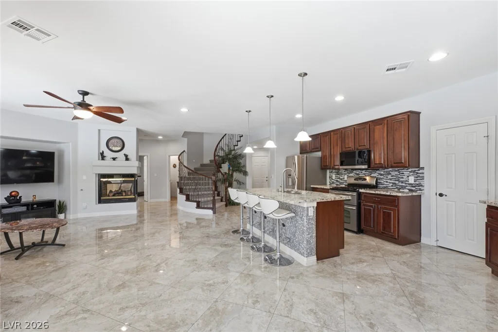 4105 Cathedral Falls, North Las Vegas, NV 89085