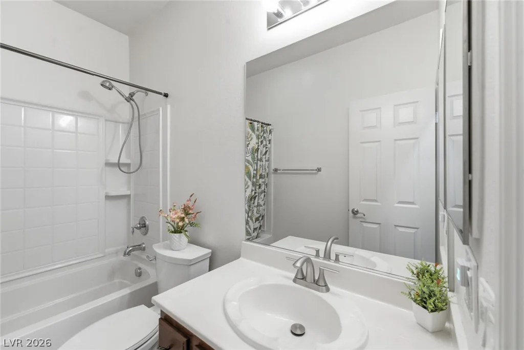 4105 Cathedral Falls, North Las Vegas, NV 89085