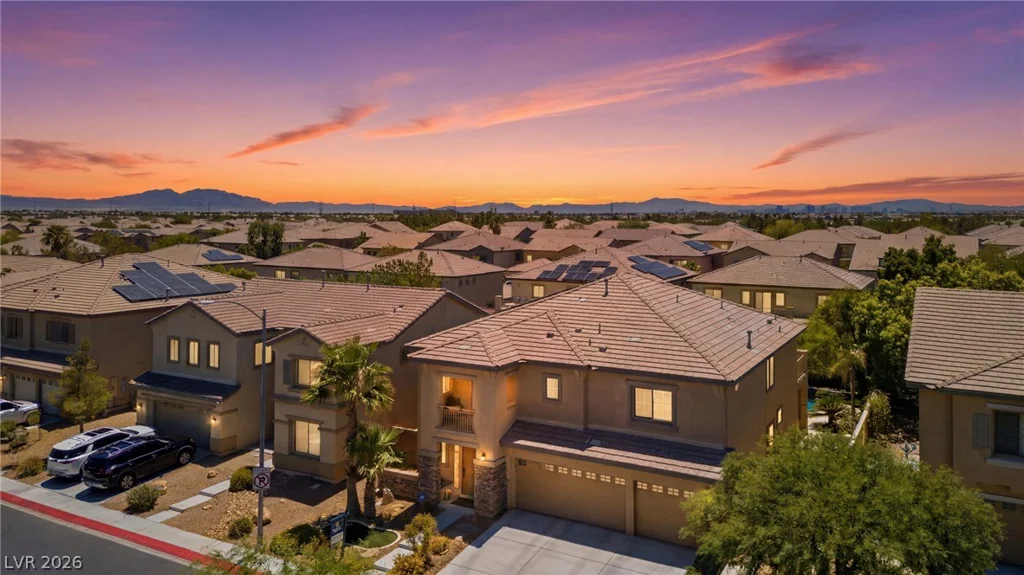 4105 Cathedral Falls, North Las Vegas, NV 89085