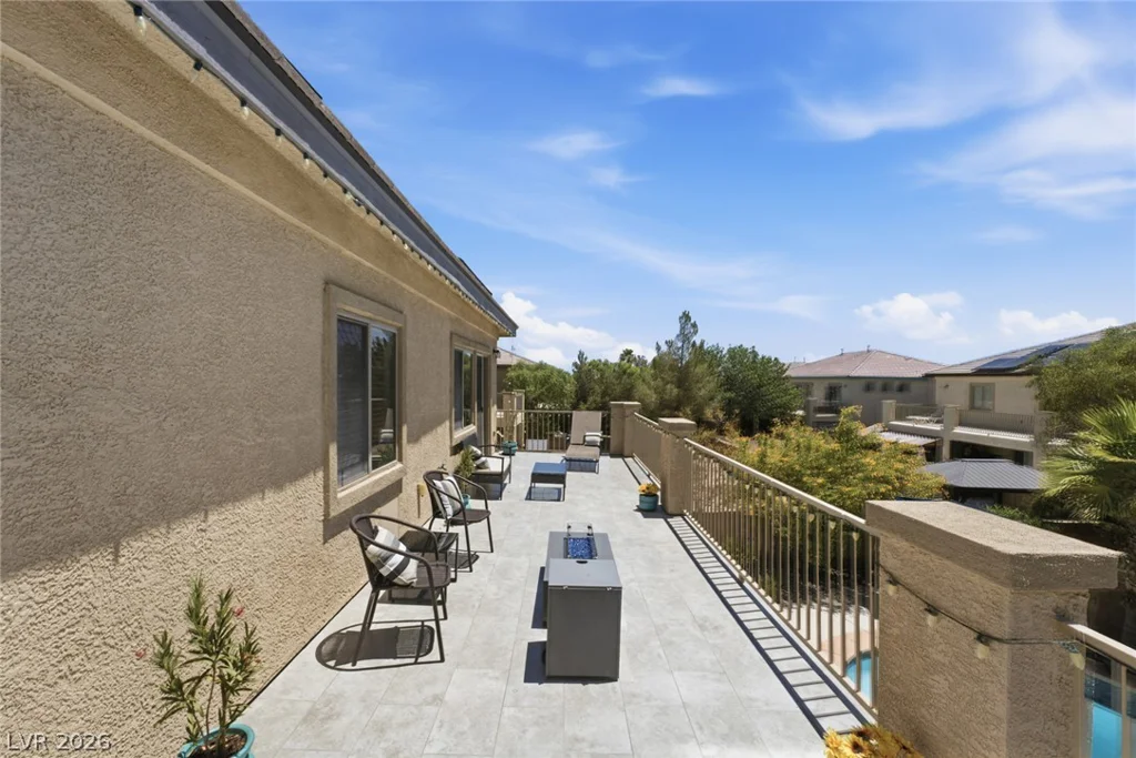 4105 Cathedral Falls, North Las Vegas, NV 89085