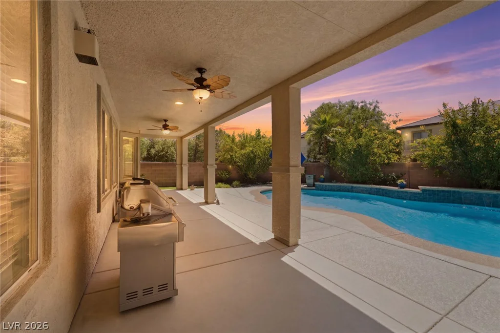 4105 Cathedral Falls, North Las Vegas, NV 89085