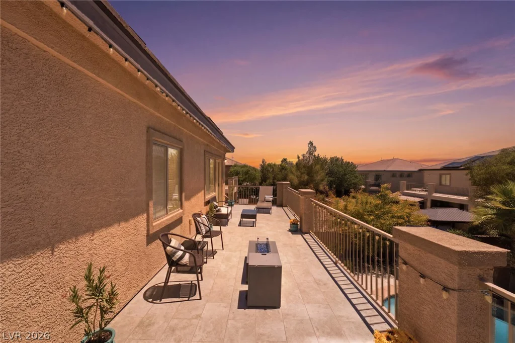 4105 Cathedral Falls, North Las Vegas, NV 89085