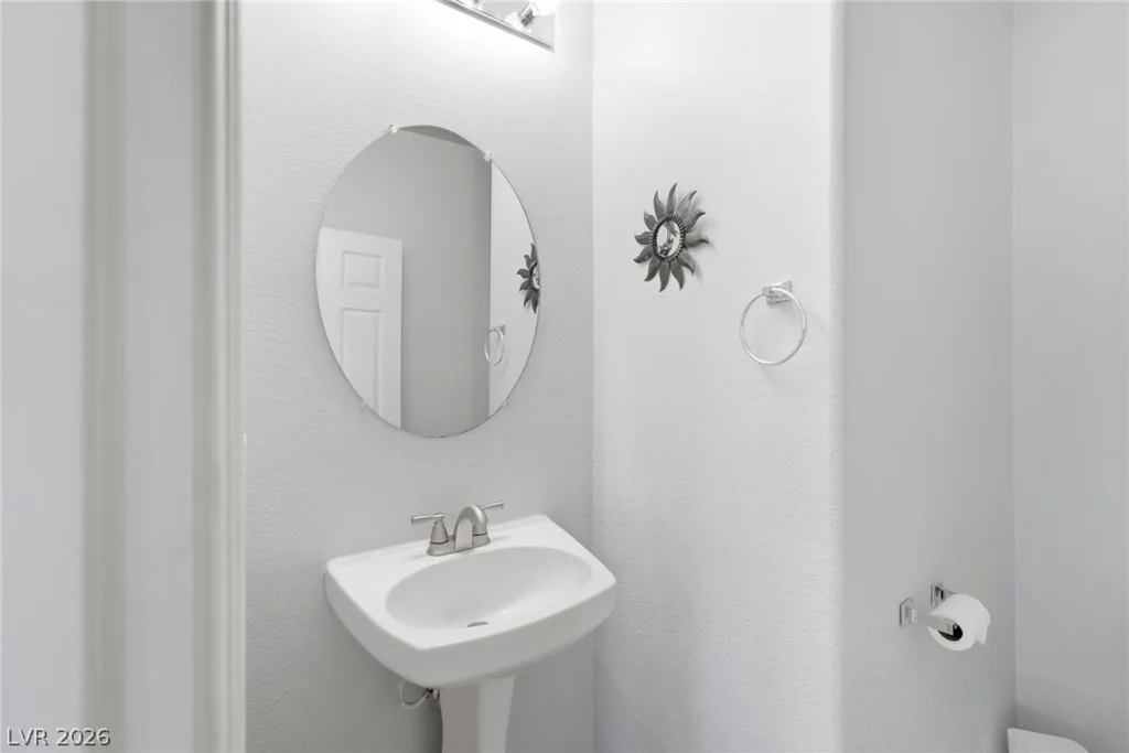 4105 Cathedral Falls, North Las Vegas, NV 89085