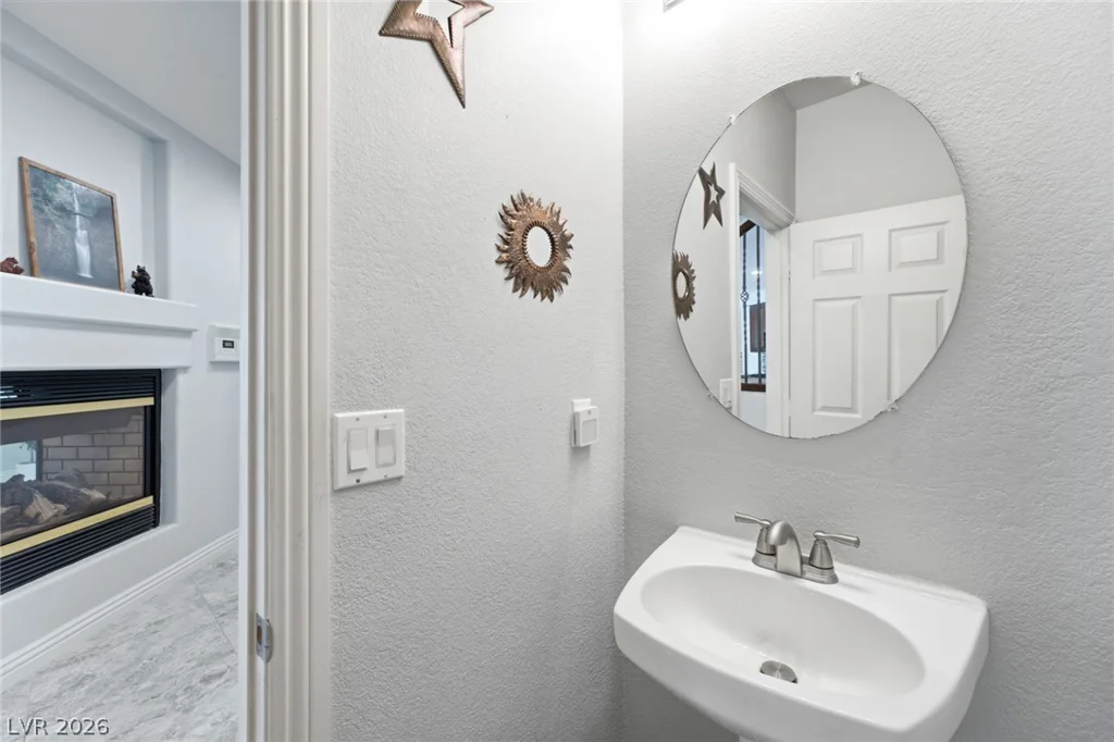 4105 Cathedral Falls, North Las Vegas, NV 89085