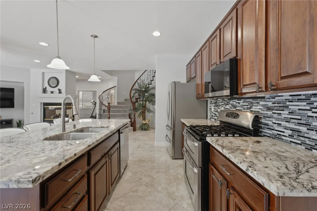 4105 Cathedral Falls, North Las Vegas, NV 89085