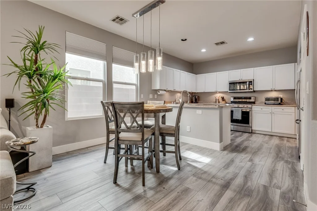 9421 Steeltree, Las Vegas, NV 89143