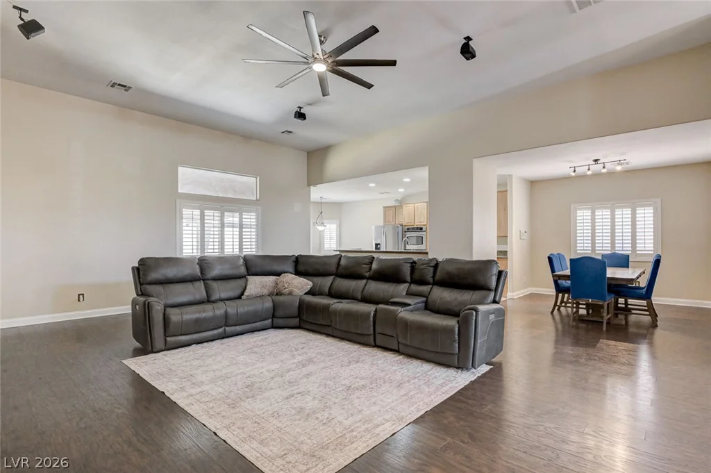 6000 Cabo San Lucas, Las Vegas, NV 89131