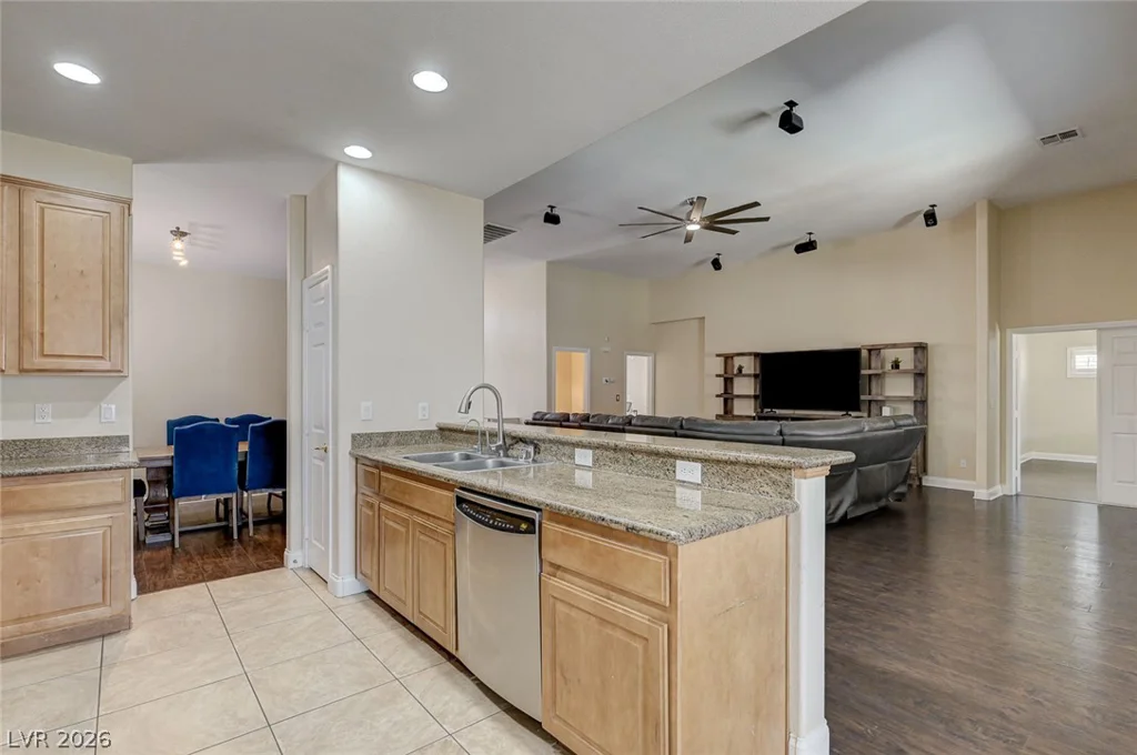 6000 Cabo San Lucas, Las Vegas, NV 89131