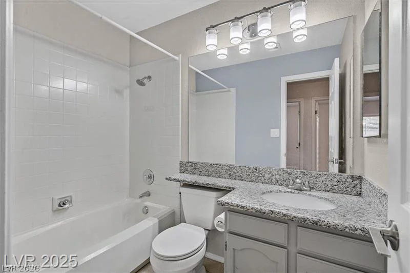 7628 Desert Cactus, Las Vegas, NV 89149