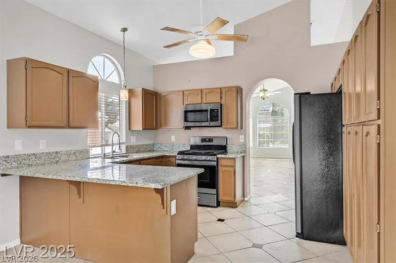 7628 Desert Cactus, Las Vegas, NV 89149