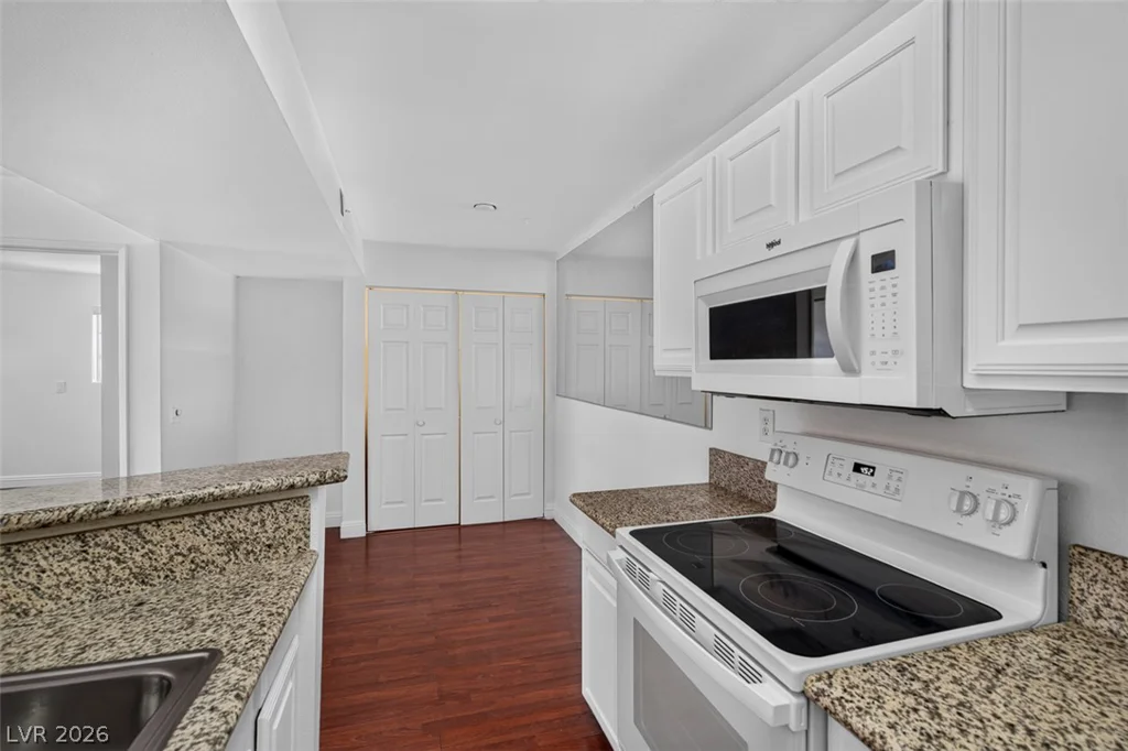 5158 Jones, Las Vegas, NV 89118