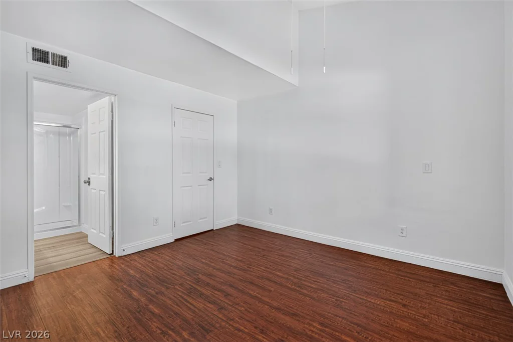 5158 Jones, Las Vegas, NV 89118