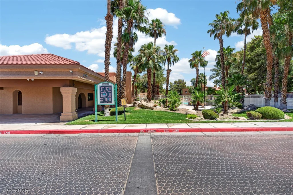 5158 Jones, Las Vegas, NV 89118