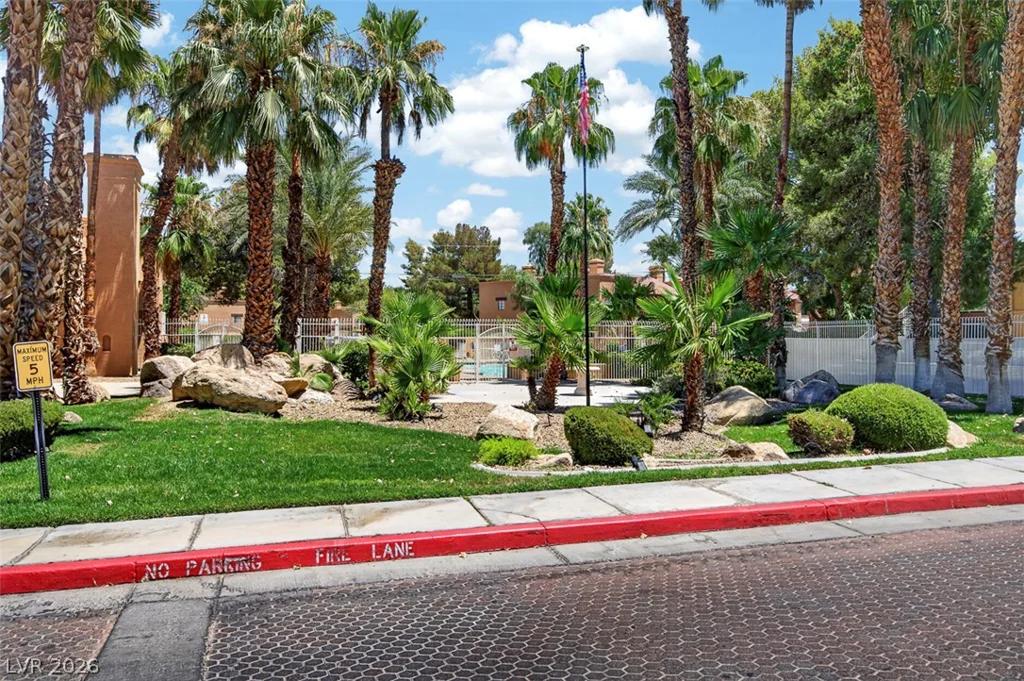 5158 Jones, Las Vegas, NV 89118
