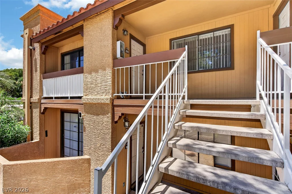 5158 Jones, Las Vegas, NV 89118