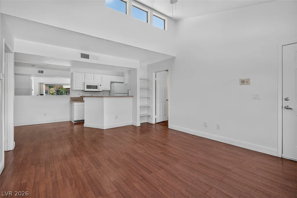 5158 Jones, Las Vegas, NV 89118