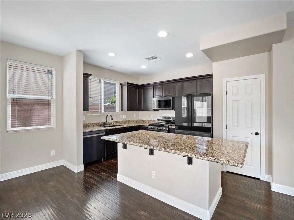 7542 Crooked Branch, Las Vegas, NV 89143
