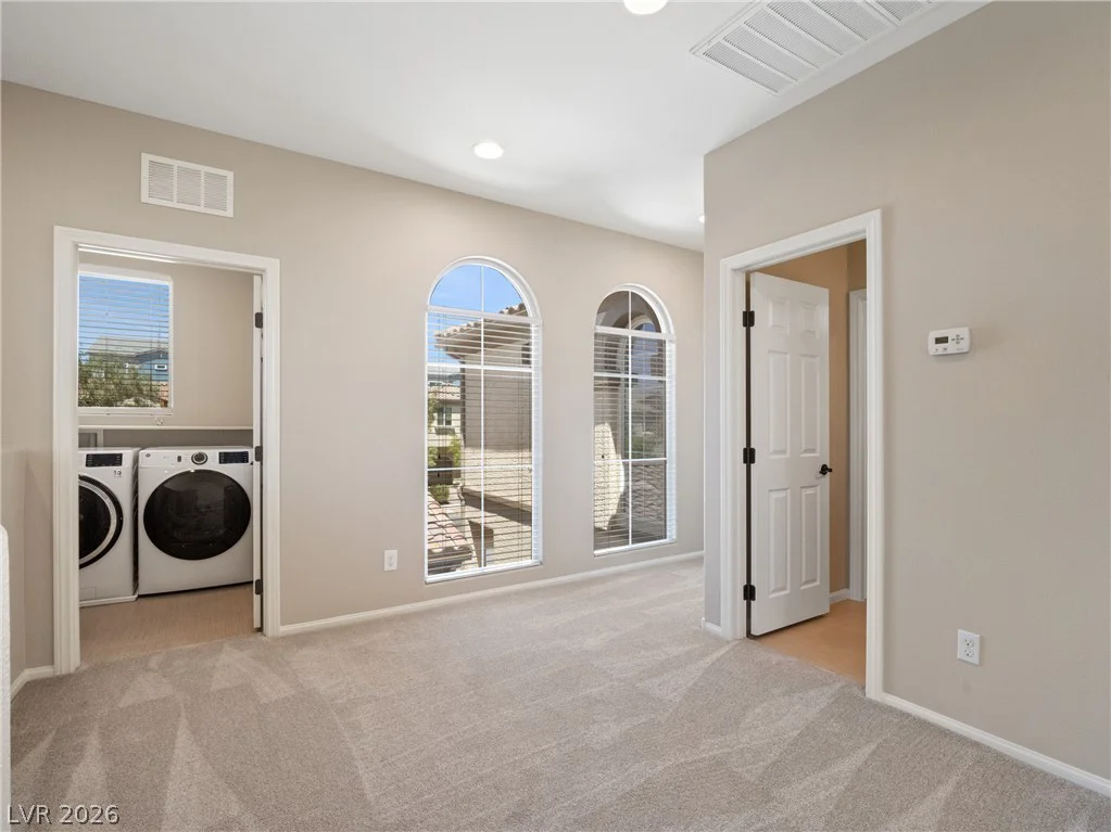 7542 Crooked Branch, Las Vegas, NV 89143