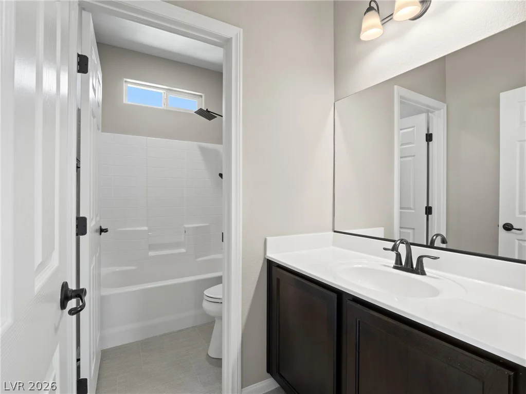 7542 Crooked Branch, Las Vegas, NV 89143