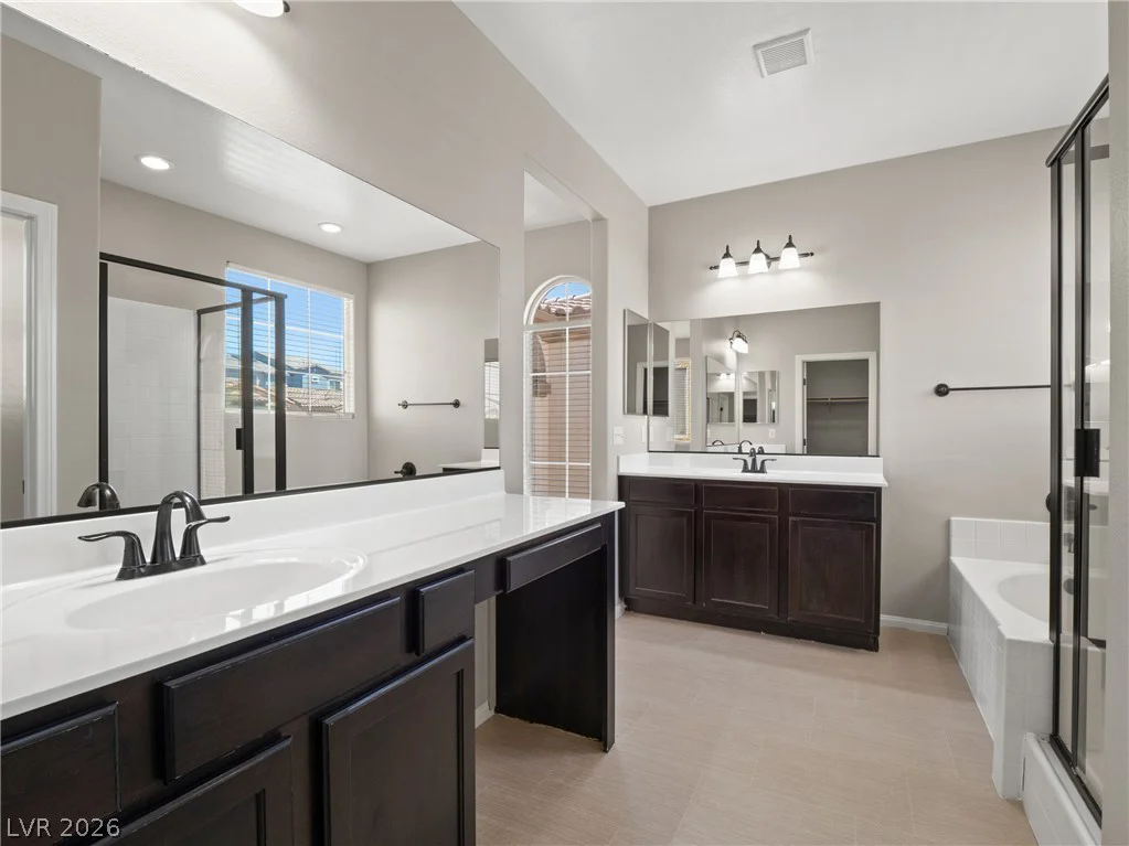 7542 Crooked Branch, Las Vegas, NV 89143