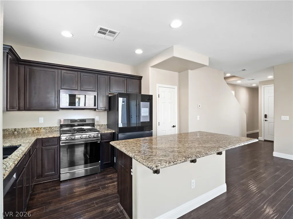 7542 Crooked Branch, Las Vegas, NV 89143